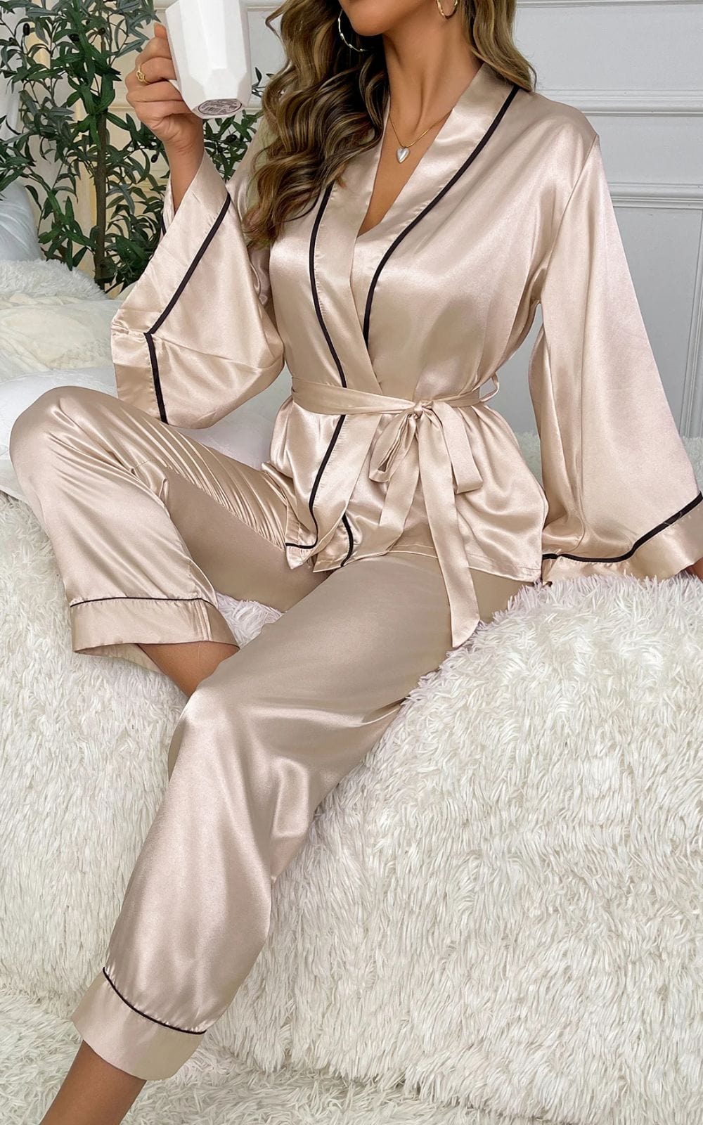 Pyjama pantalon satin femme sale