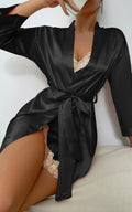 Robe de chambre en soie noire avec dentelle beige, élégante et confortable pour détente